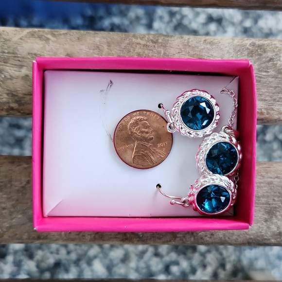 NEW! DECEMBER - Birthstone Necklace & Earring  Set -  December  ocean blue - Picture 7 of 12